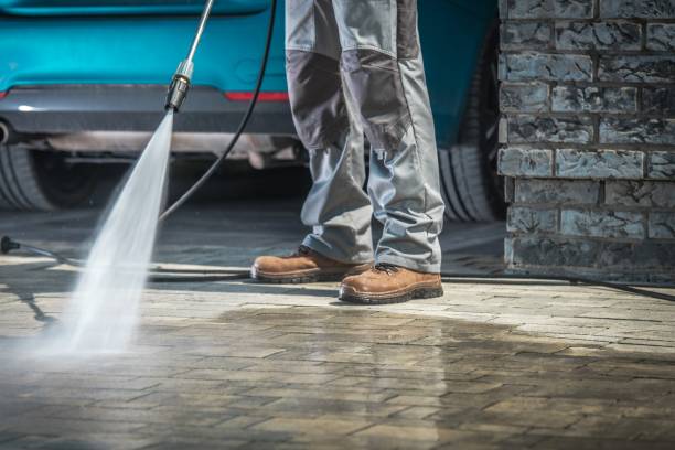 Why Choose Our Pressure Washing Services in Illinois